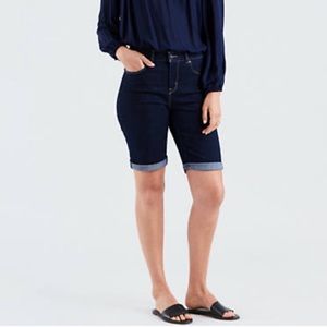NEW Levi’s Bermuda Shorts